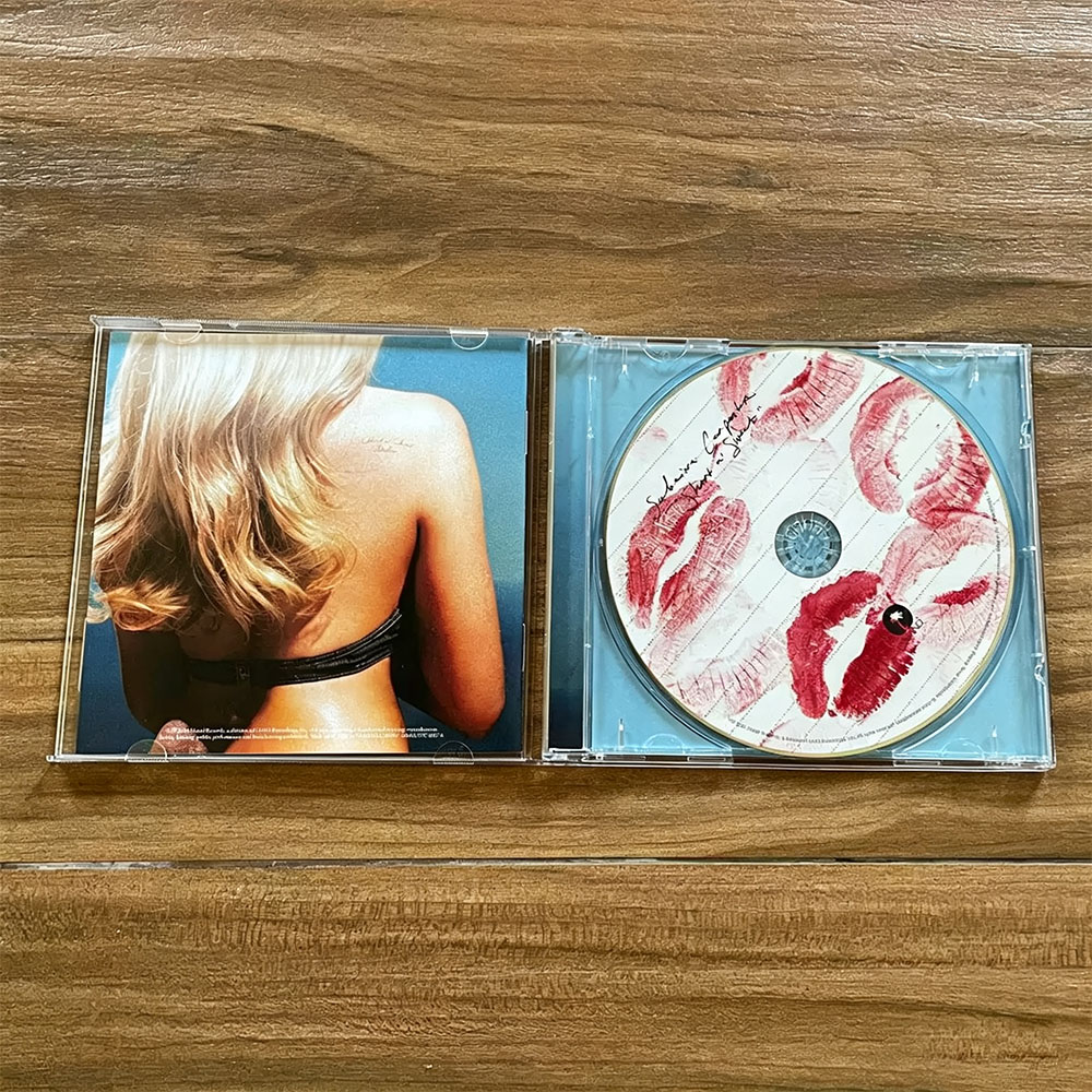 CD 'Short N' Sweet' - Pop, Cou - Vintage Collectibles & More Llc Photos recensie en prijs
